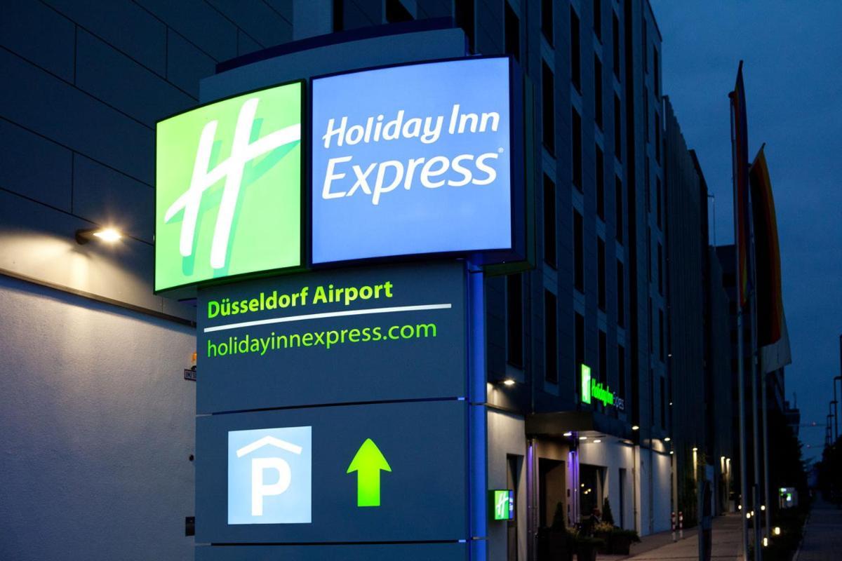 Holiday Inn Express - Dusseldorf Airport Eksteriør billede