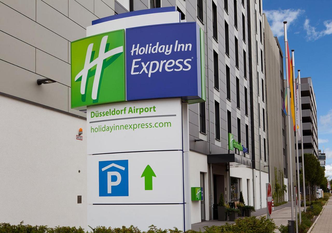 Holiday Inn Express - Dusseldorf Airport Eksteriør billede